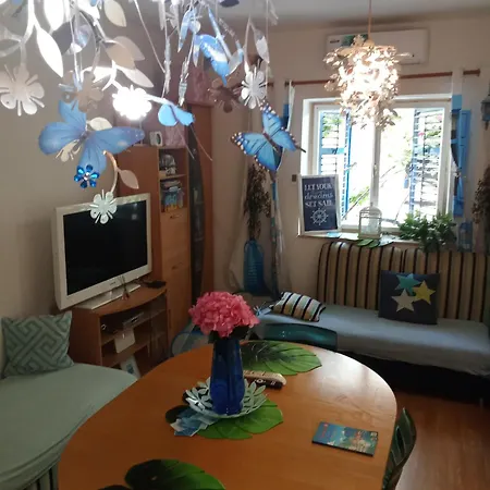Blue Oasis 2-6 Apartman *