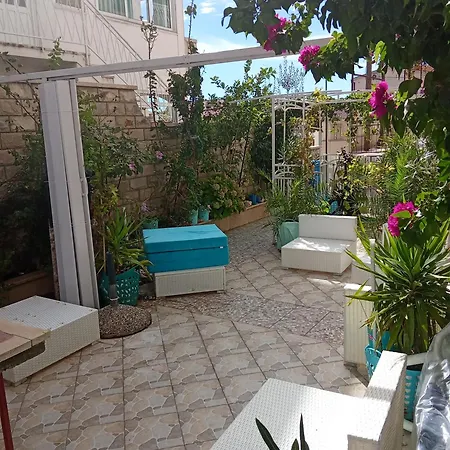 Blue Oasis 2-6 Apartman *