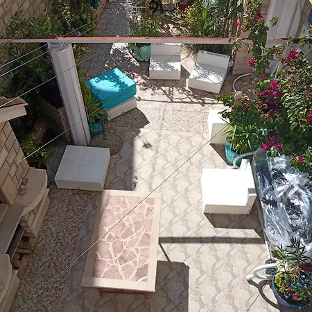 Apartman Blue Oasis 2-6 *