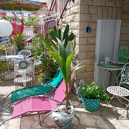 Blue Oasis 2-6 Apartment